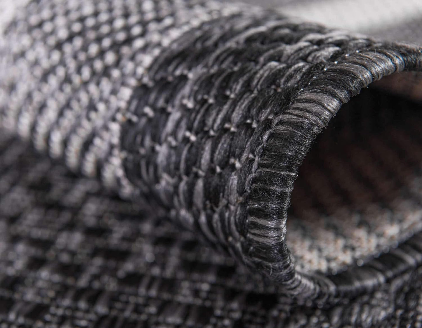 Unique Loom Outdoor Border Collection Area Rug - Soft Border (6' 1" x 9' Rectangle, Black/ Ivory)