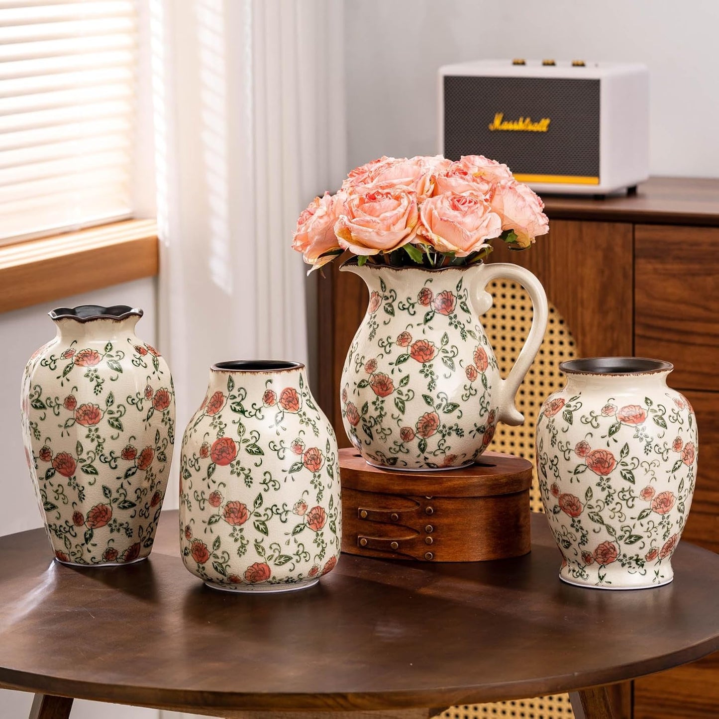 Green and Beige Vintage Round Vase, Red Rose Chinoiserie Floral Vase, Antique Decorative Ceramic Flower Vases for Bouquet, Home Decor, Living Room, Bookshelf, Office, Cottage Core Home Decor 8 Inch