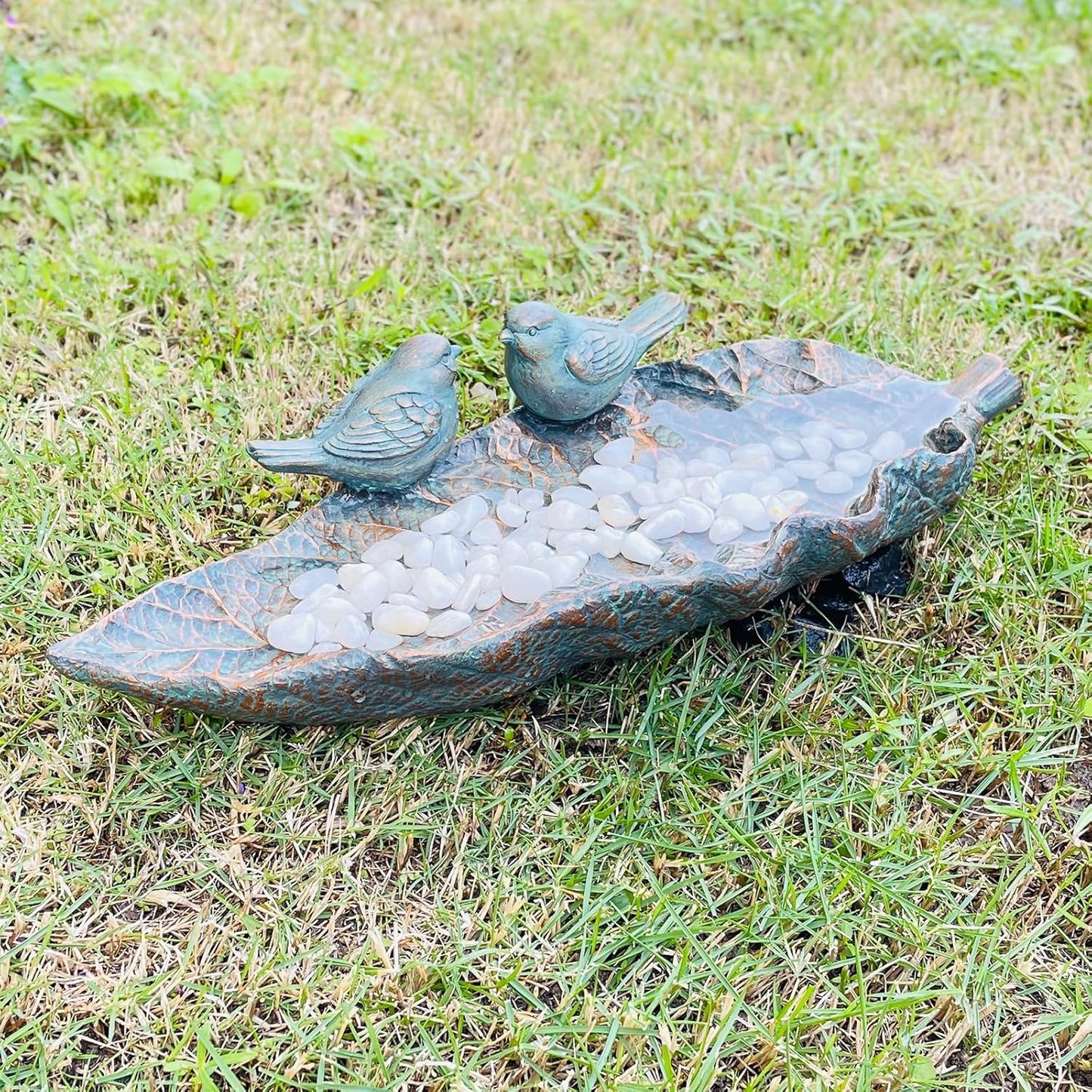 Outdoor Garden Bird Bath Sculpture, Polyresin on Leaf Bird Feeder, Garden Patio Deck Ground Gifts for The Family