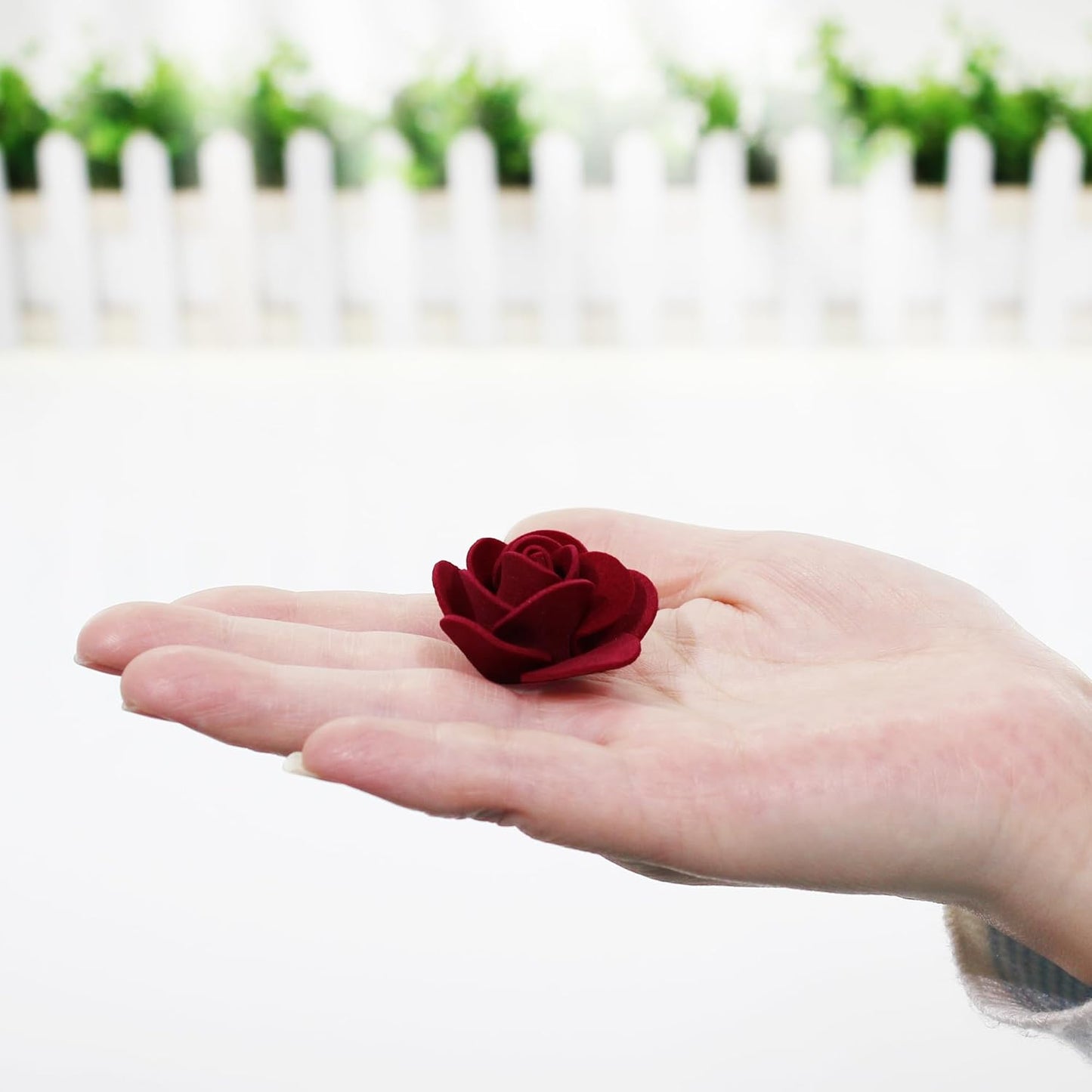 500 Pcs 1.4 Inch Mini Artificial Flowers Head Bulk 5 in 1 Set Faux Foam Fake Small Rose Tiny Baby Flores Bouquet Cake Gift Home Decoration DIY Craft (Wine Red, Burgundy)