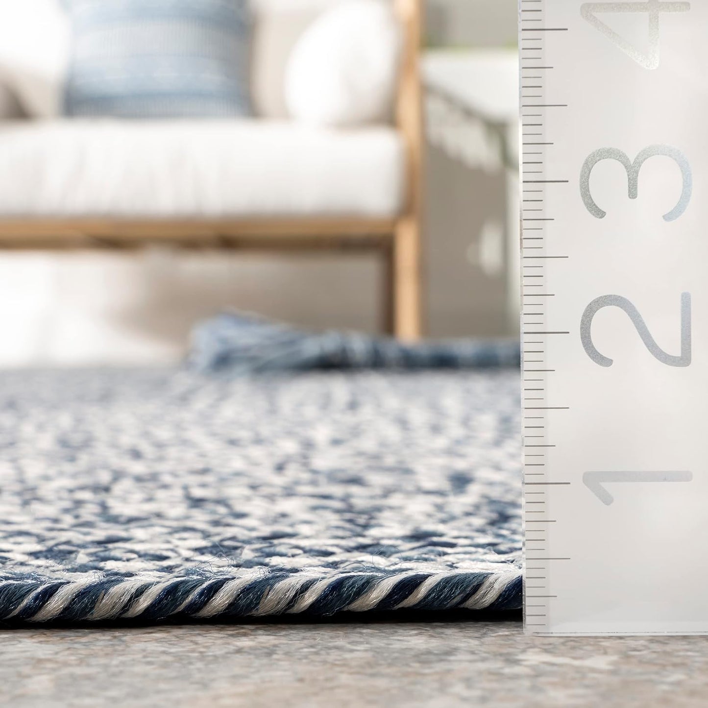 nuLOOM 4' Round Solid Hand Braided Indoor/Outdoor Area Rug, Pet-Friendly, High Traffic, Weather Resistant, for Patio, Balcony, Bedroom, Living, Dining Room, Wynn Navy