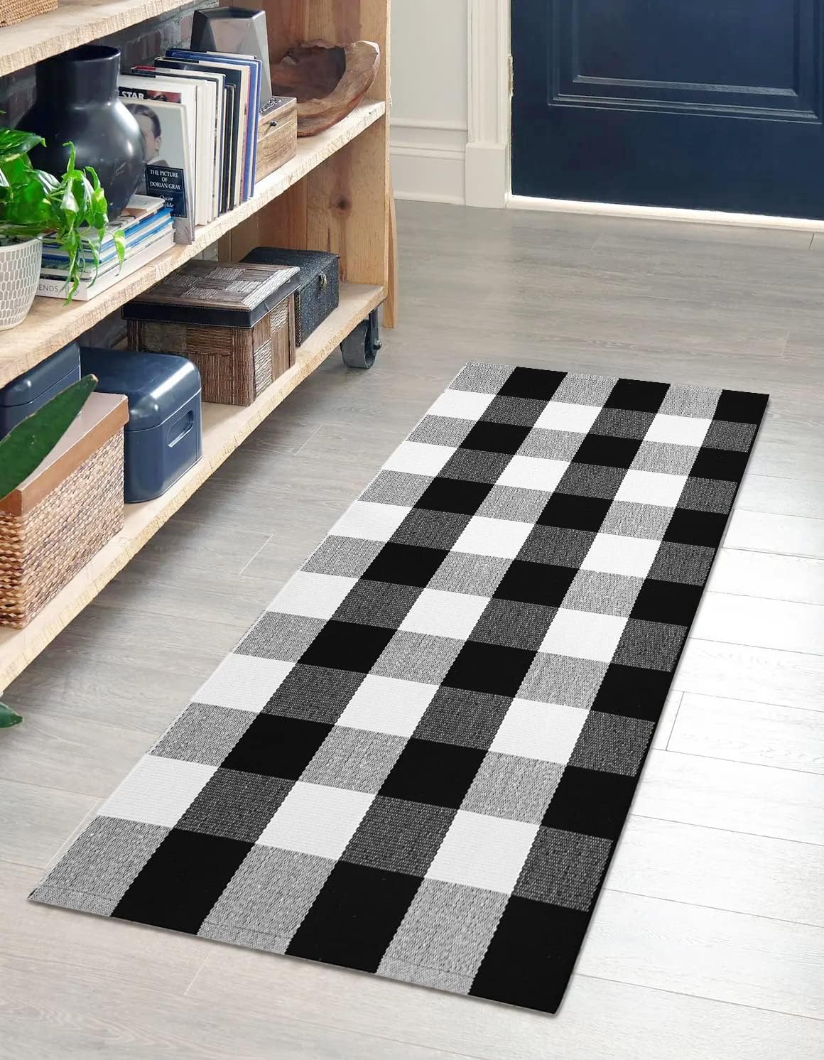 IOHOUZE Buffalo Plaid Checkered Rug 2x4.3 Ft Front Door Mats, Washable Area Rugs for Front Porch Decor, Spring Summer Welcome Mats Outdoor, Black White Rug for Farmhouse/Entryway/Home Entrance
