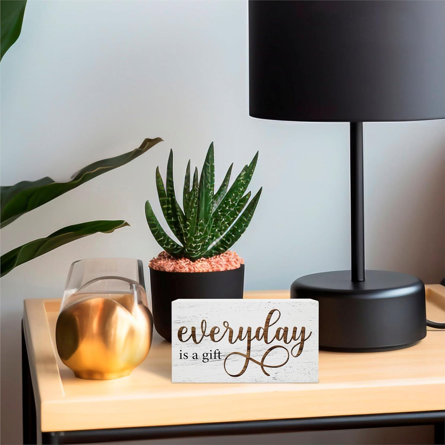 Rustic Wooden Block Sign - Everyday Is A Gift - 5"X3" Postive Pine Wood Plaque, Home & Garden Decor, Housewarming Gift For Friends, Desk & Tabletop, Shelf Accessories - A14