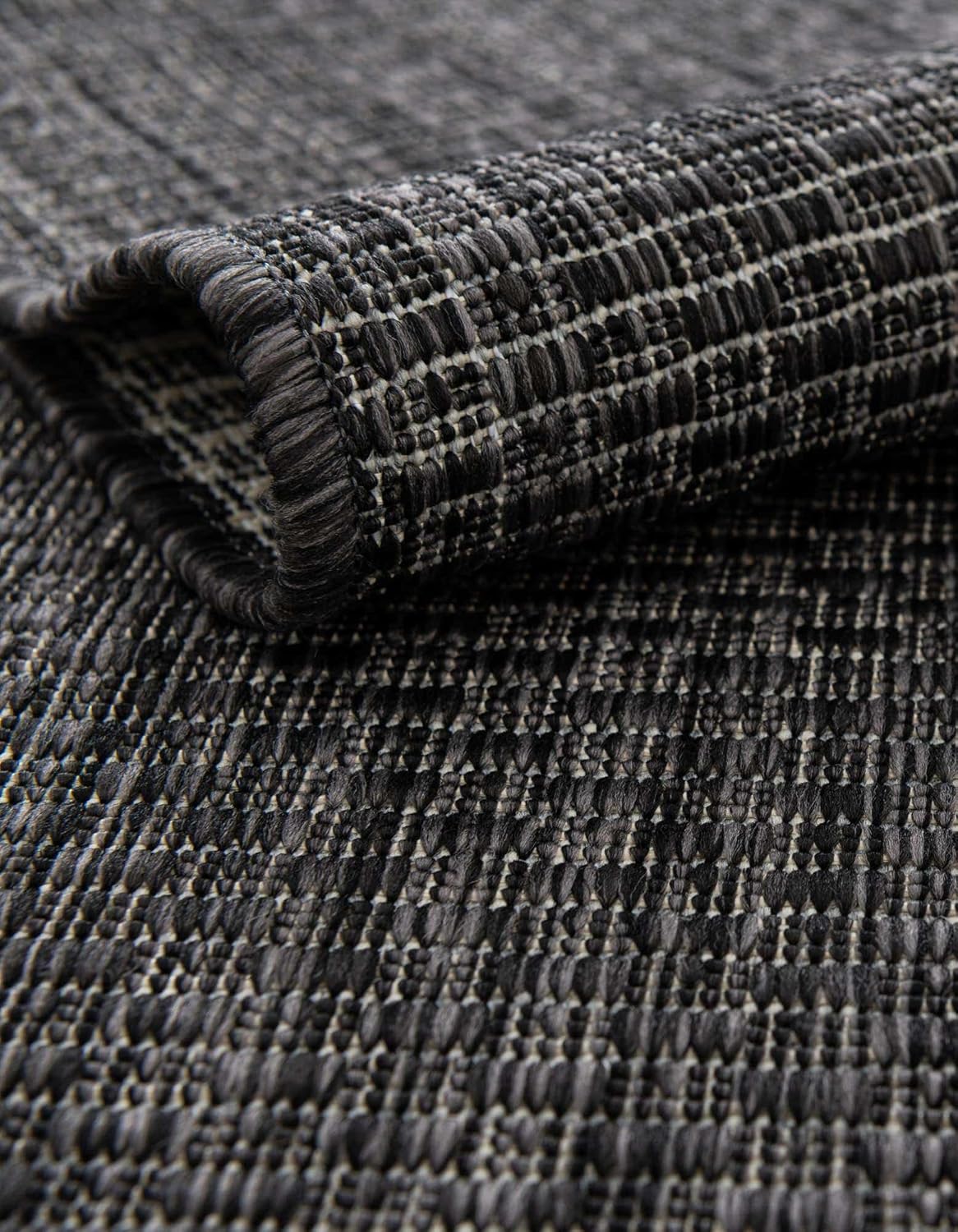 Unique Loom Outdoor Solid Collection Area Rug (3' 3" x 5' 3" Rectangle Black/Ivory)