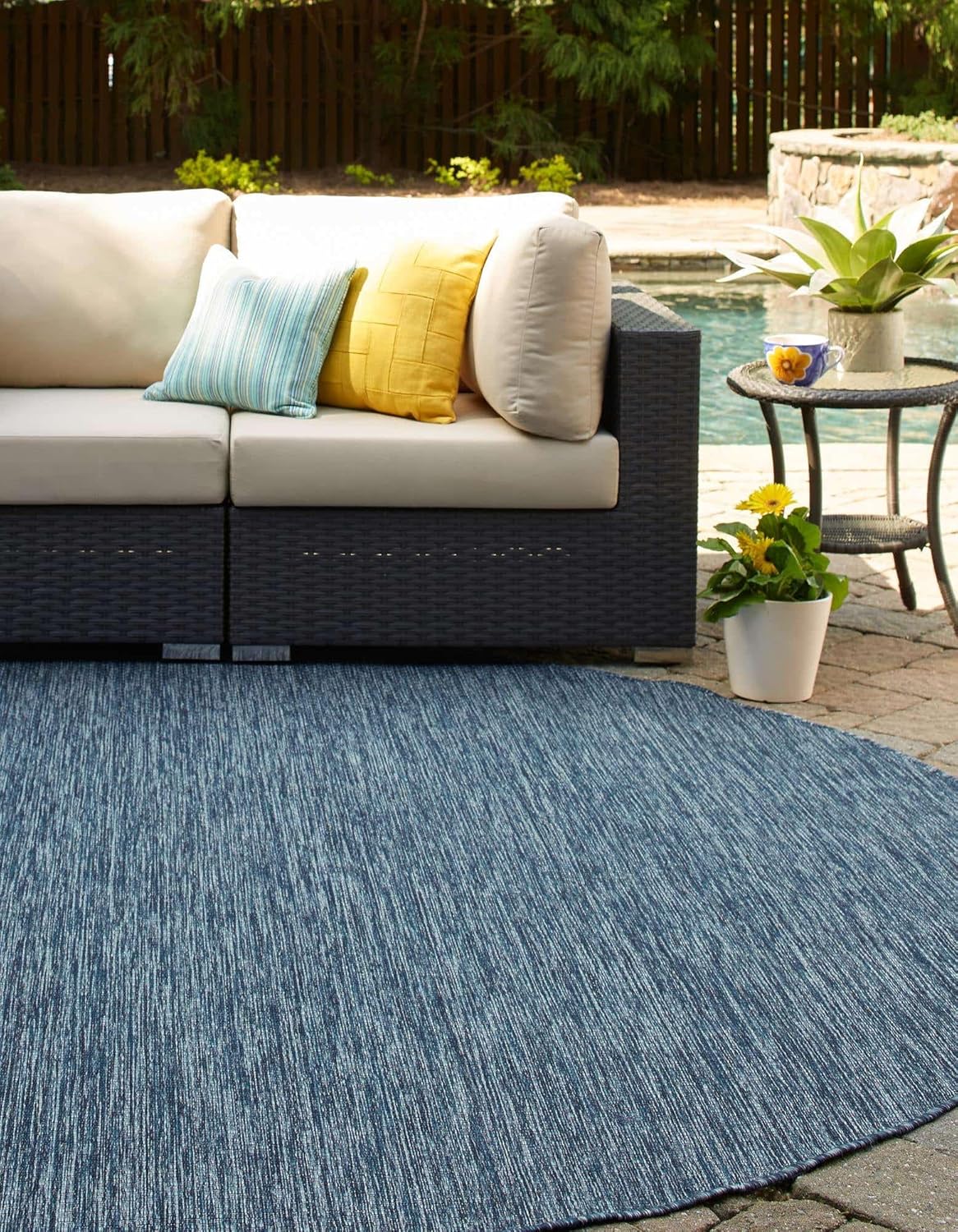 Unique Loom Outdoor Solid Collection Area Rug (10' Round Blue/Navy Blue)