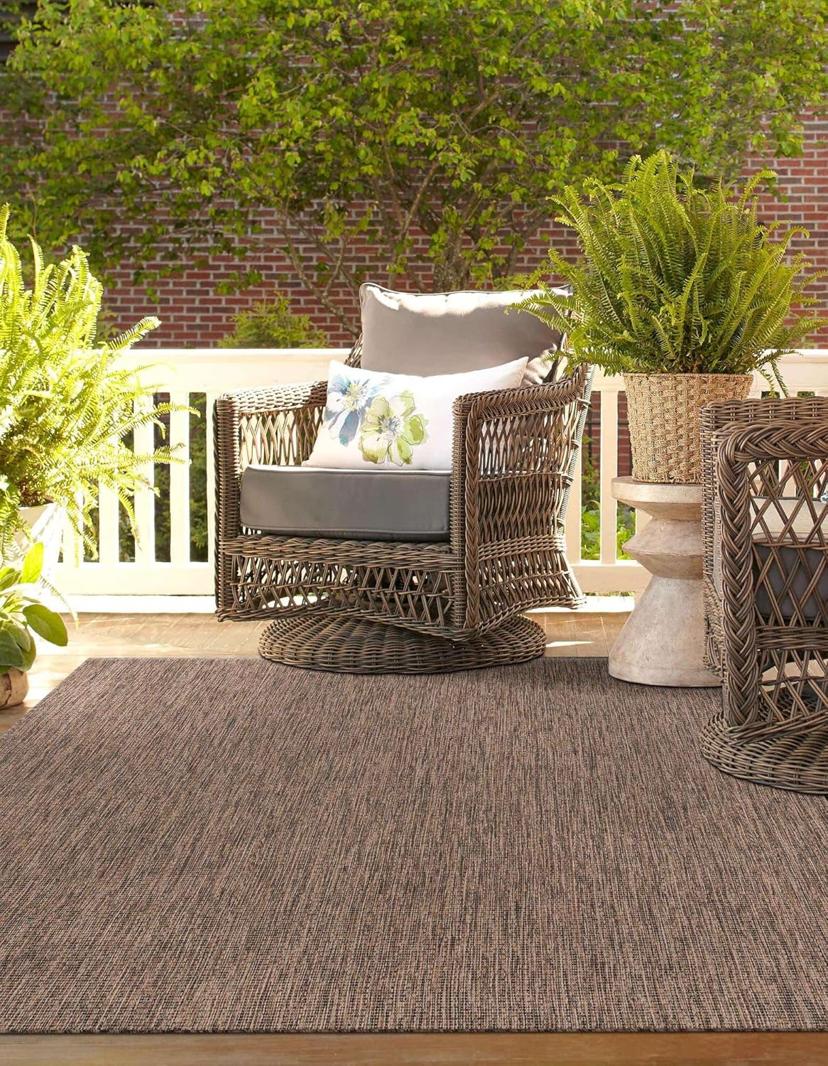 Unique Loom Outdoor Solid Collection Area Rug (7' 10" x 10' Rectangle Light Brown/Ivory)