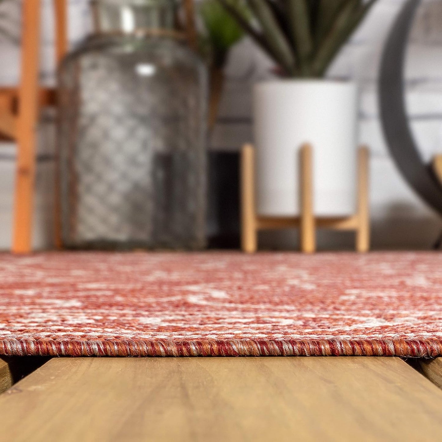 JONATHAN Y SMB106B-5TGN Charleston Vintage Filigree Textured Weave Red/Beige 5' Octagon Indoor/Outdoor Area Rug, Non-Shedding, Stain Resistant,Fade Resistant, Easy-Cleaning for Backyard Patio, Porch
