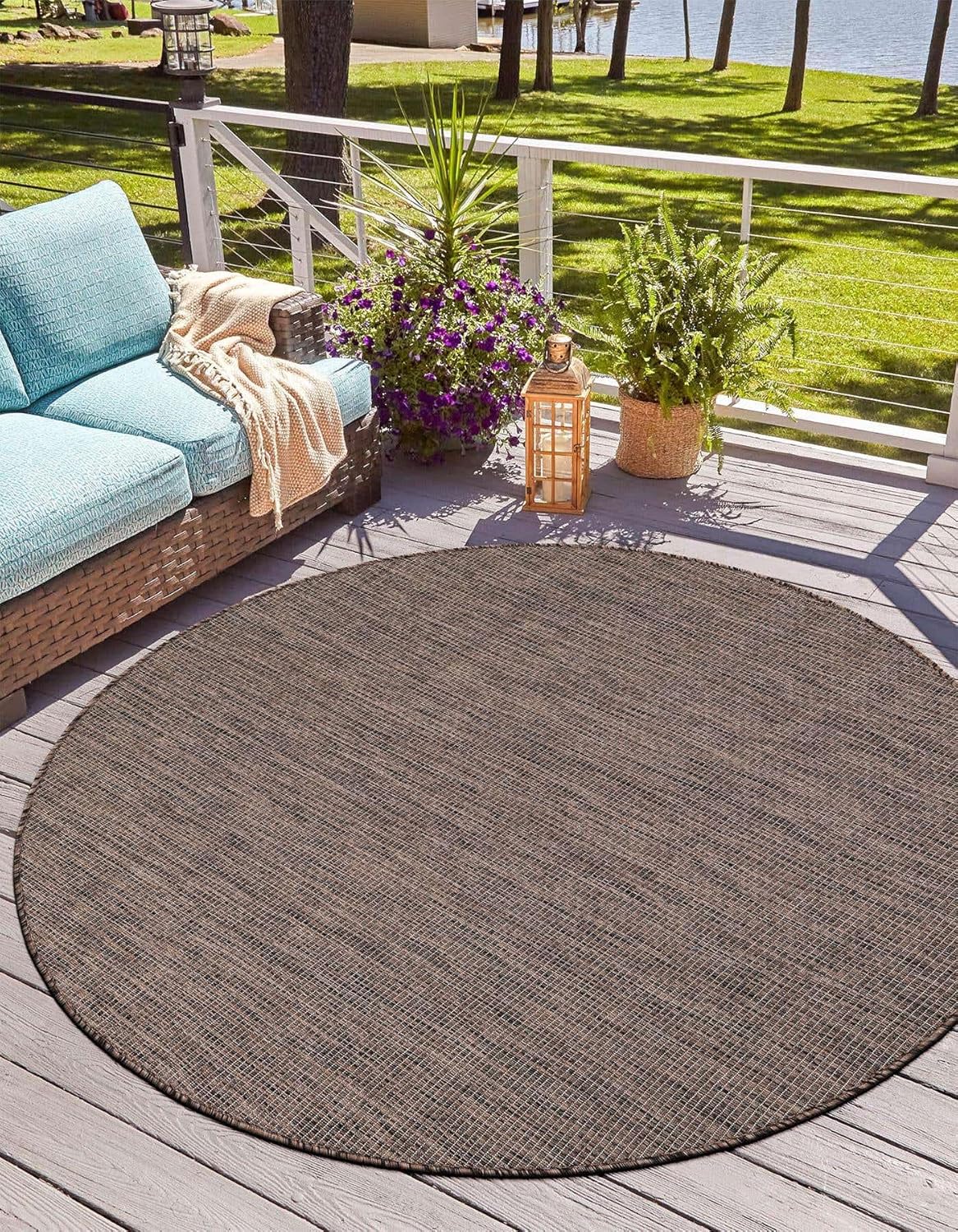 Unique Loom Outdoor Solid Collection Area Rug (5' 3" Round Light Brown/Ivory)