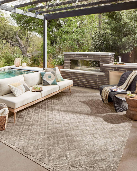 Loloi Dawn Collection Indoor/Outdoor DAW-07 Light Brown 7'-8" x 7'-8" Round Area Rug