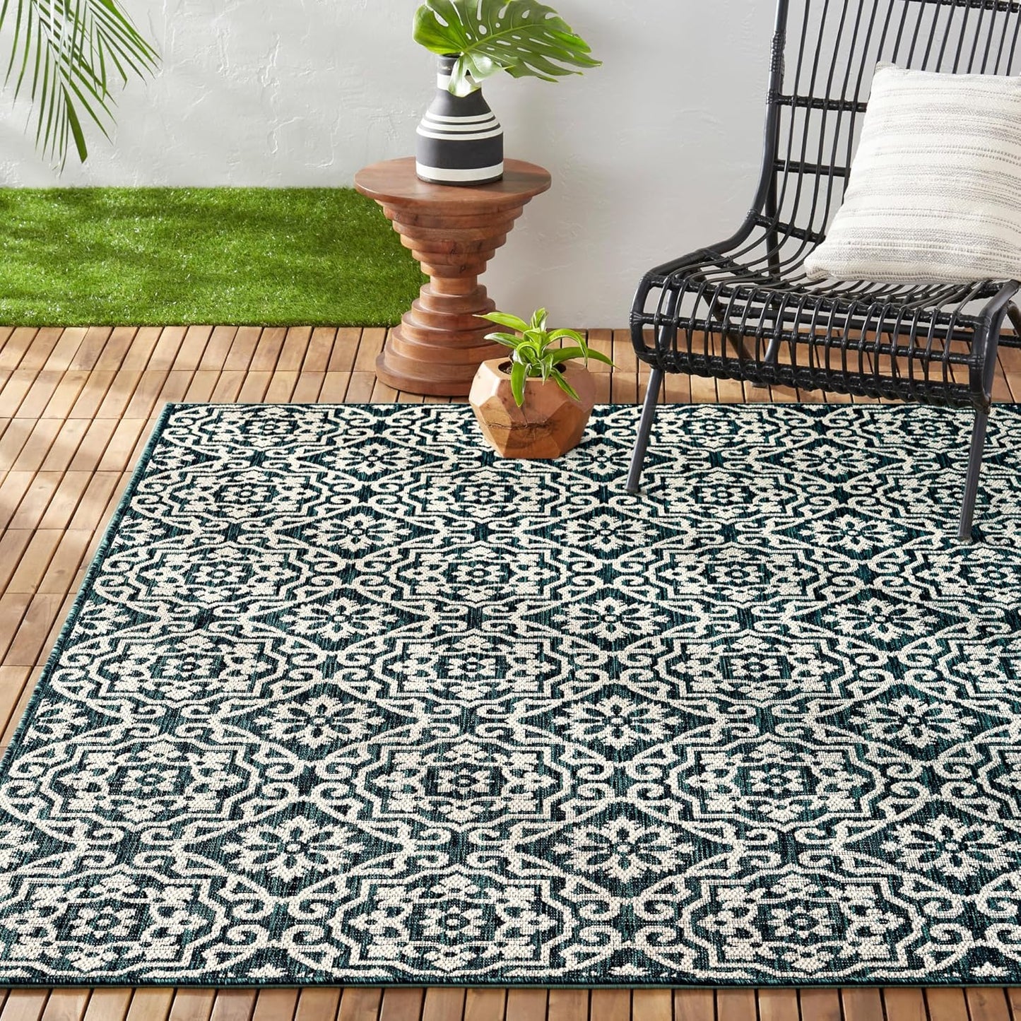 Nicole Miller New York Patio Country Julia Transitional Geometric Indoor/Outdoor Area Rug, Navy Blue/Ivory, 6'6"x9'2"