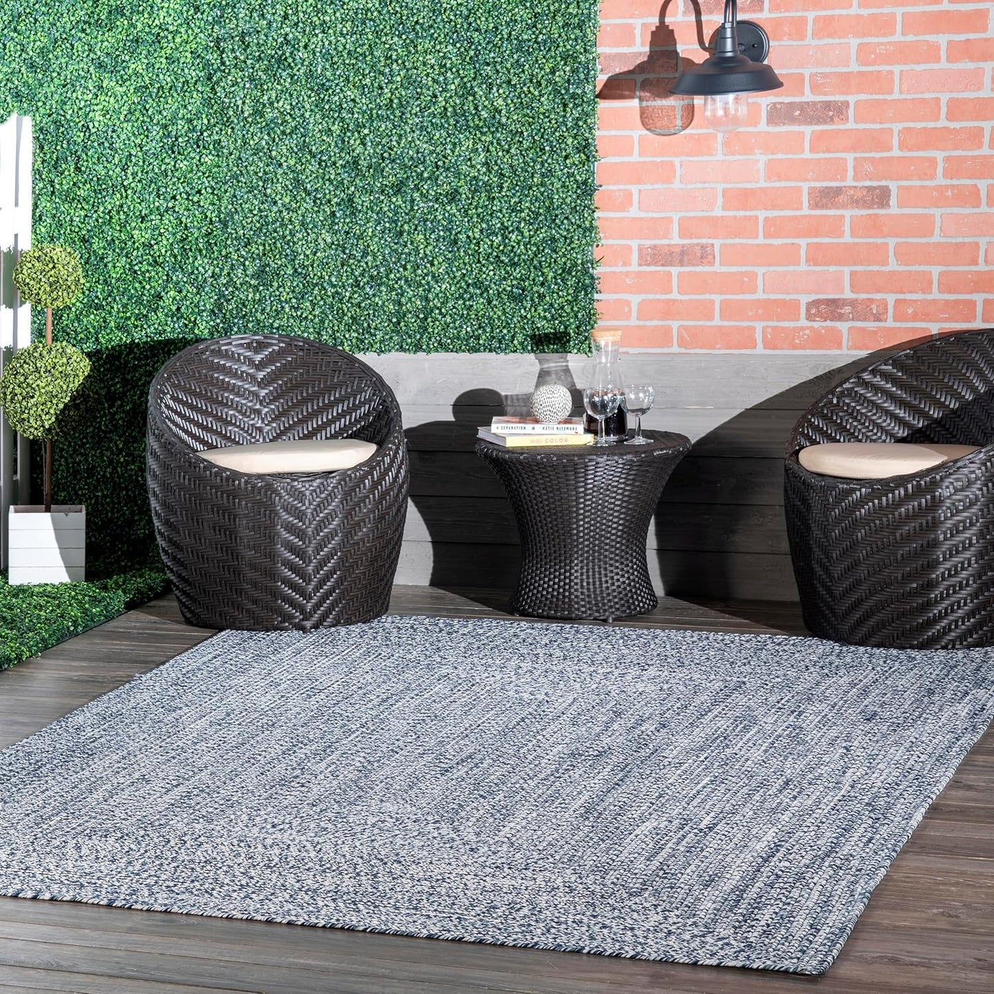 nuLOOM 6' x 9' Solid Hand Braided Indoor/Outdoor Area Rug, Pet-Friendly, High Traffic, Weather Resistant, for Patio, Balcony, Bedroom, Living, Dining Room, Wynn Navy