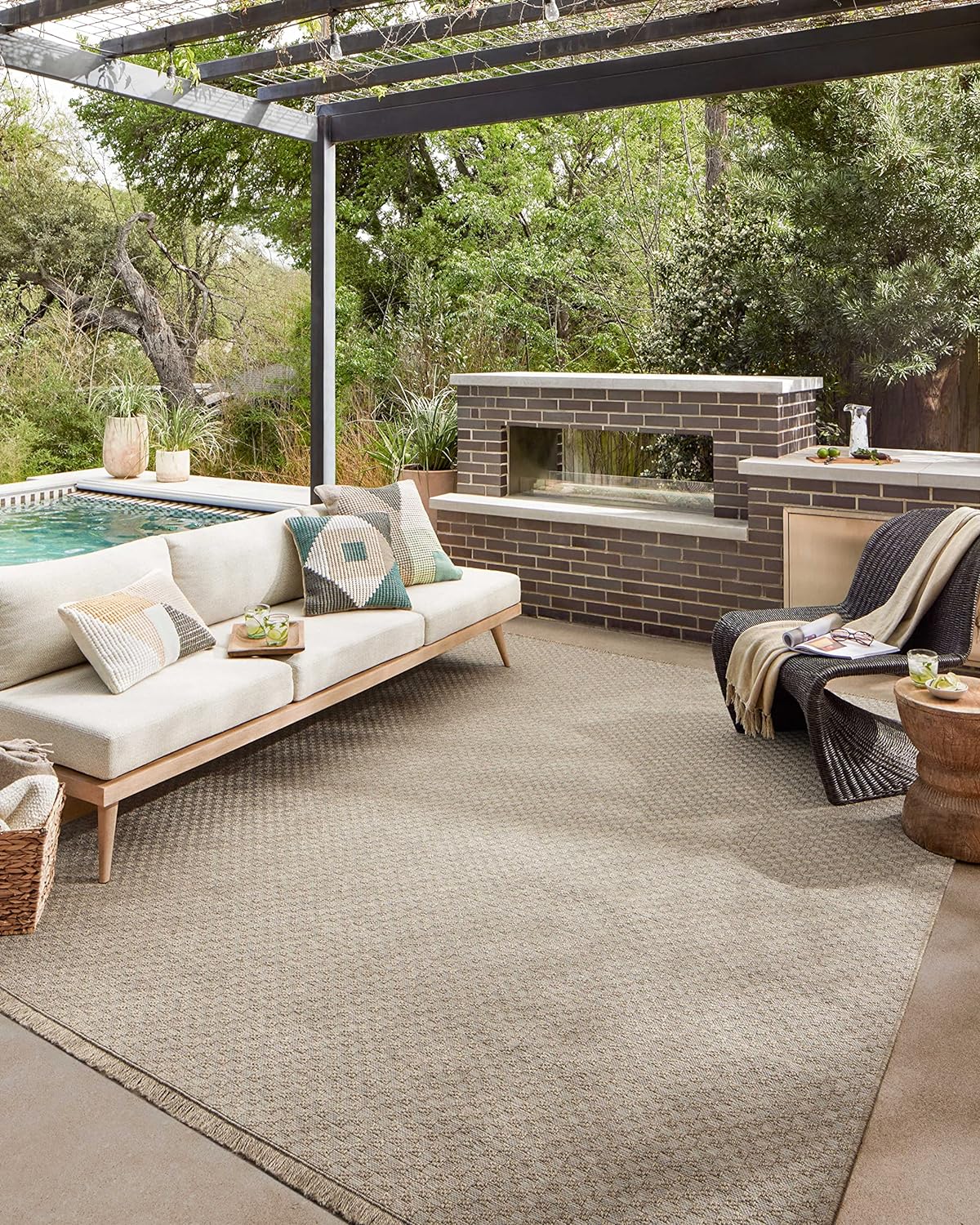 Loloi Dawn Collection Indoor/Outdoor DAW-02 Tan 2'-3" x 7'-7" Runner Rug